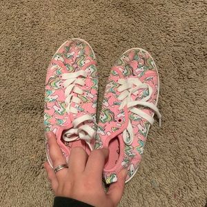 Size 3 unicorn shoes just need cleaned